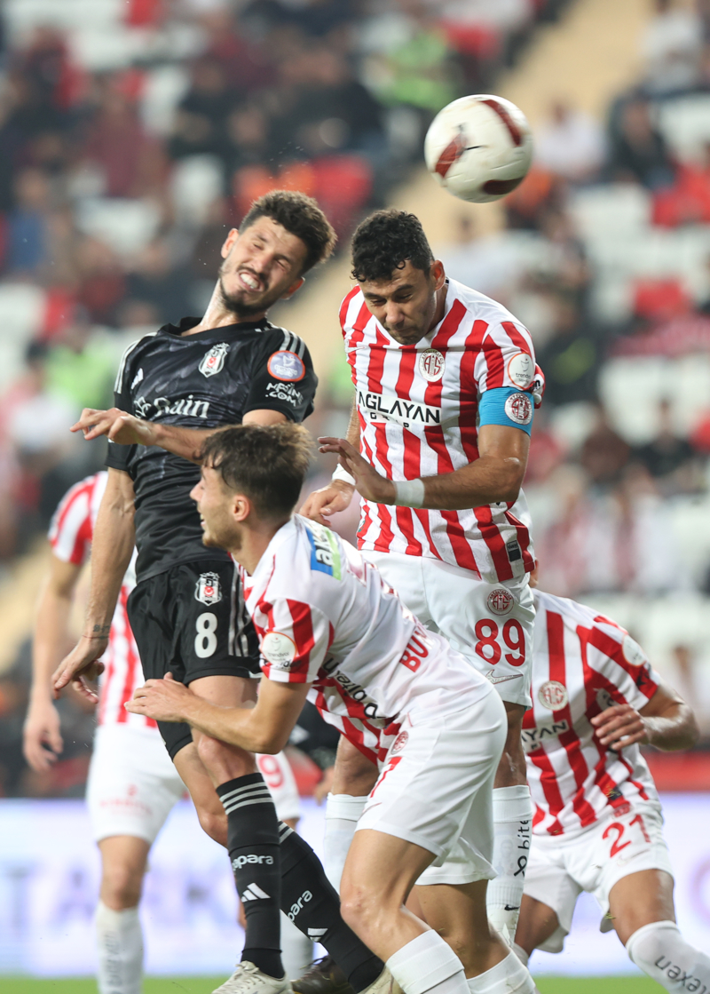 Maç Sonucu: Antalyaspor 3-2 Beşiktaş