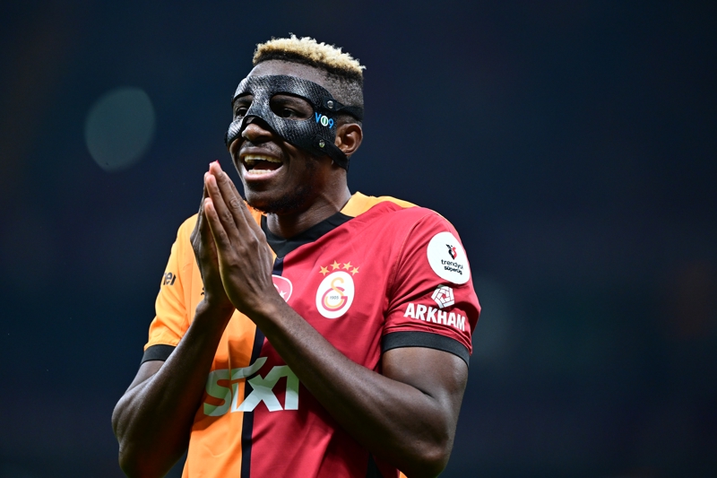Aslan, Osimhen'i bonservisiyle istiyor!